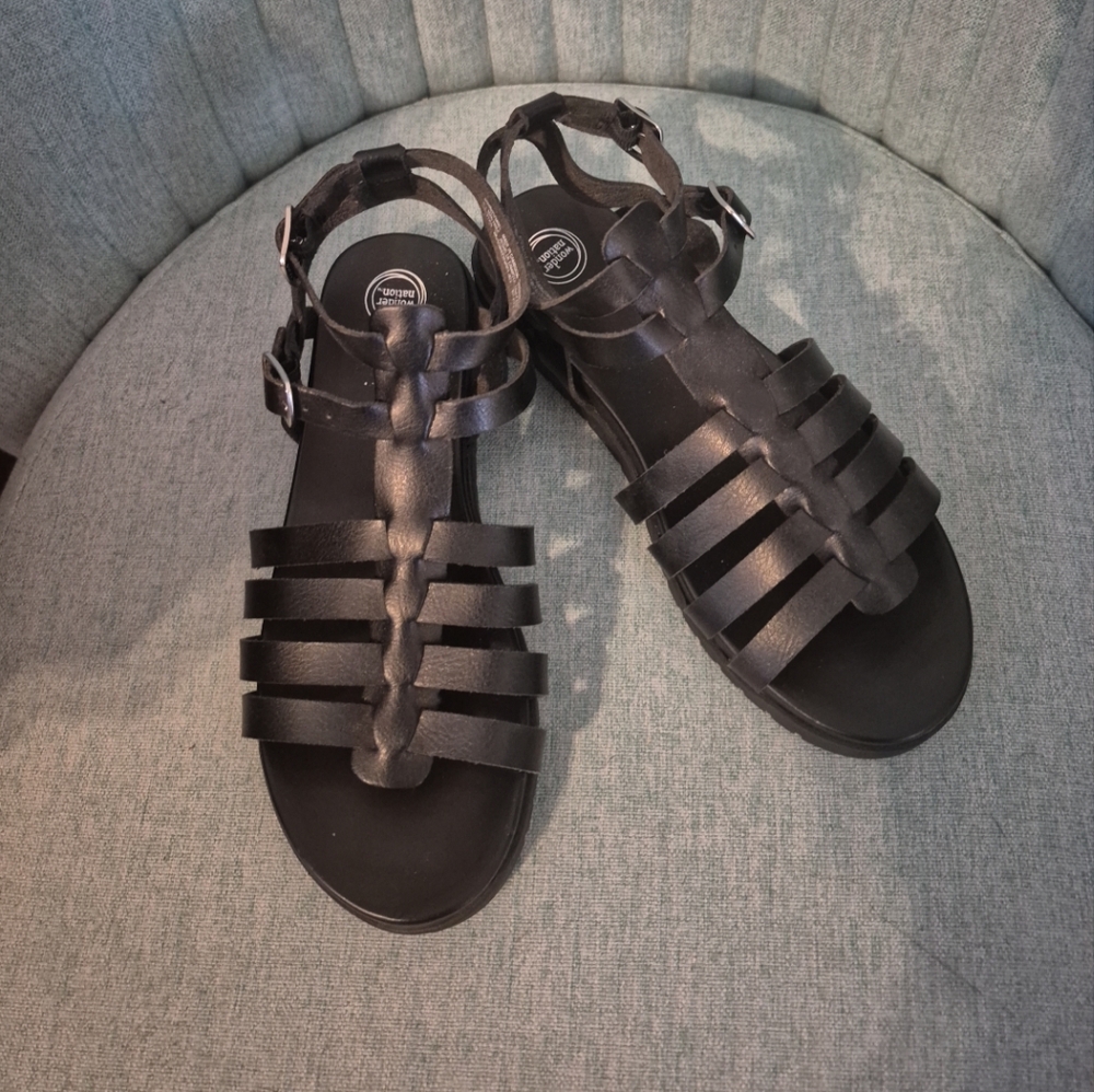 Black Strappy Sandals Wonder Nation Kids Size 4
